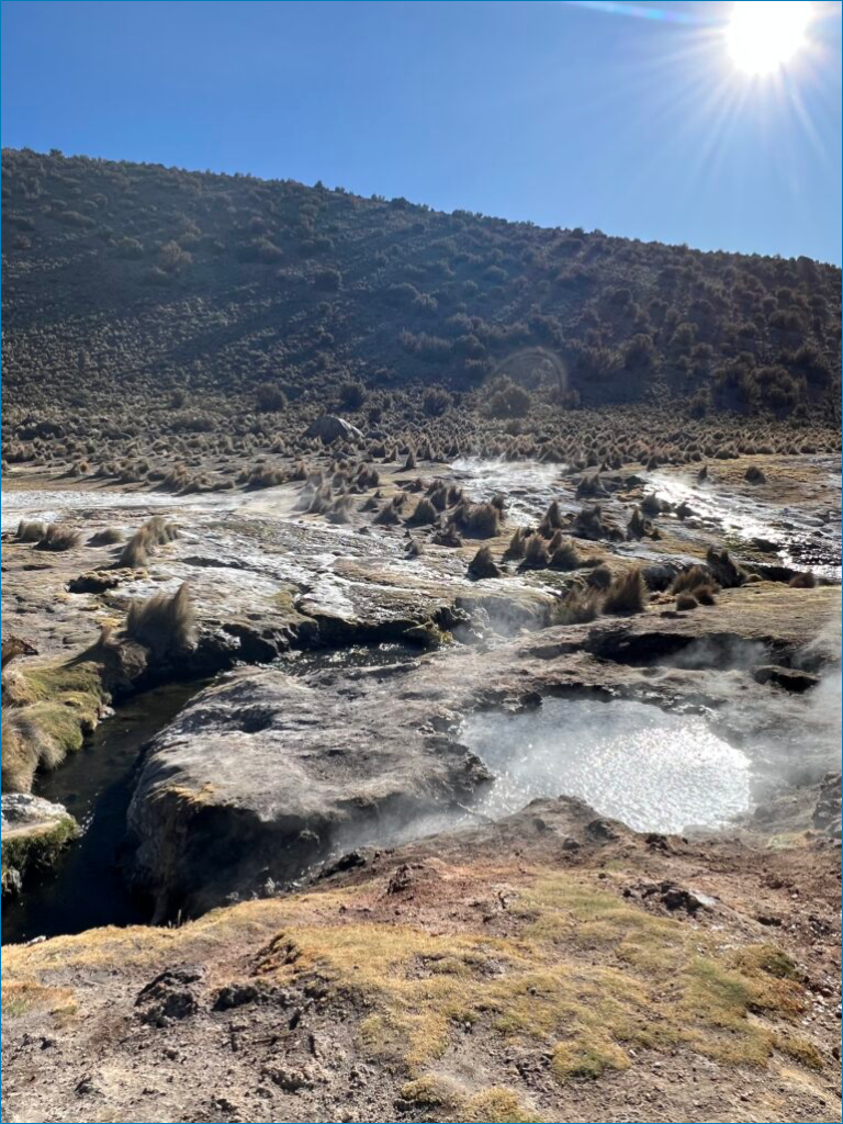 Les geysers à Sajama en Bolivie